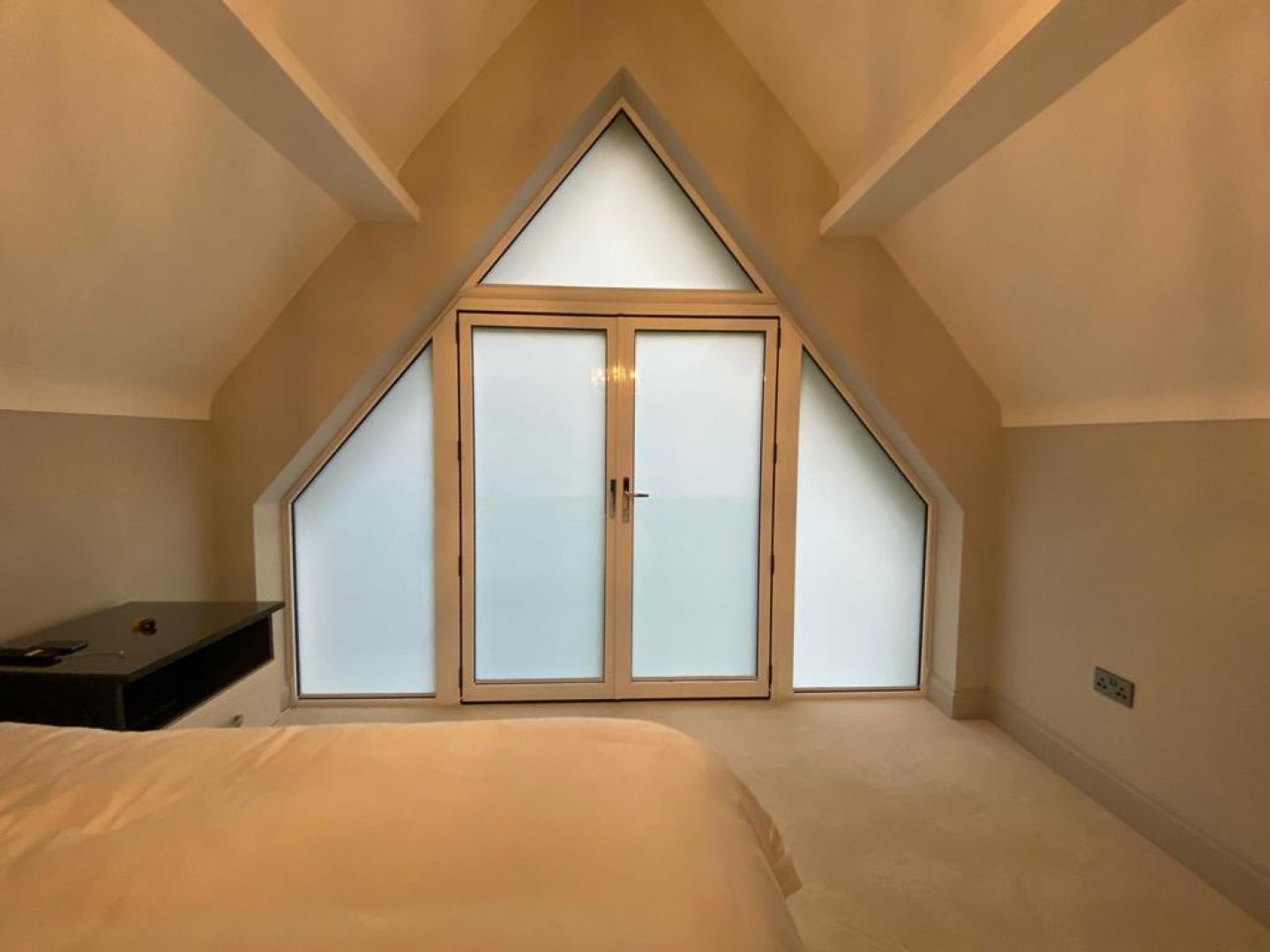 Switchable glass on